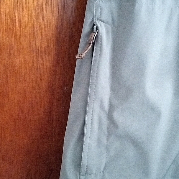 Sleeveless Jacket - Picture 5 of 8